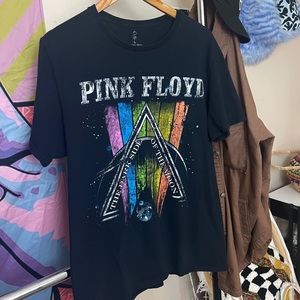 Pink Floyd Dark Side of the Moon merch tee